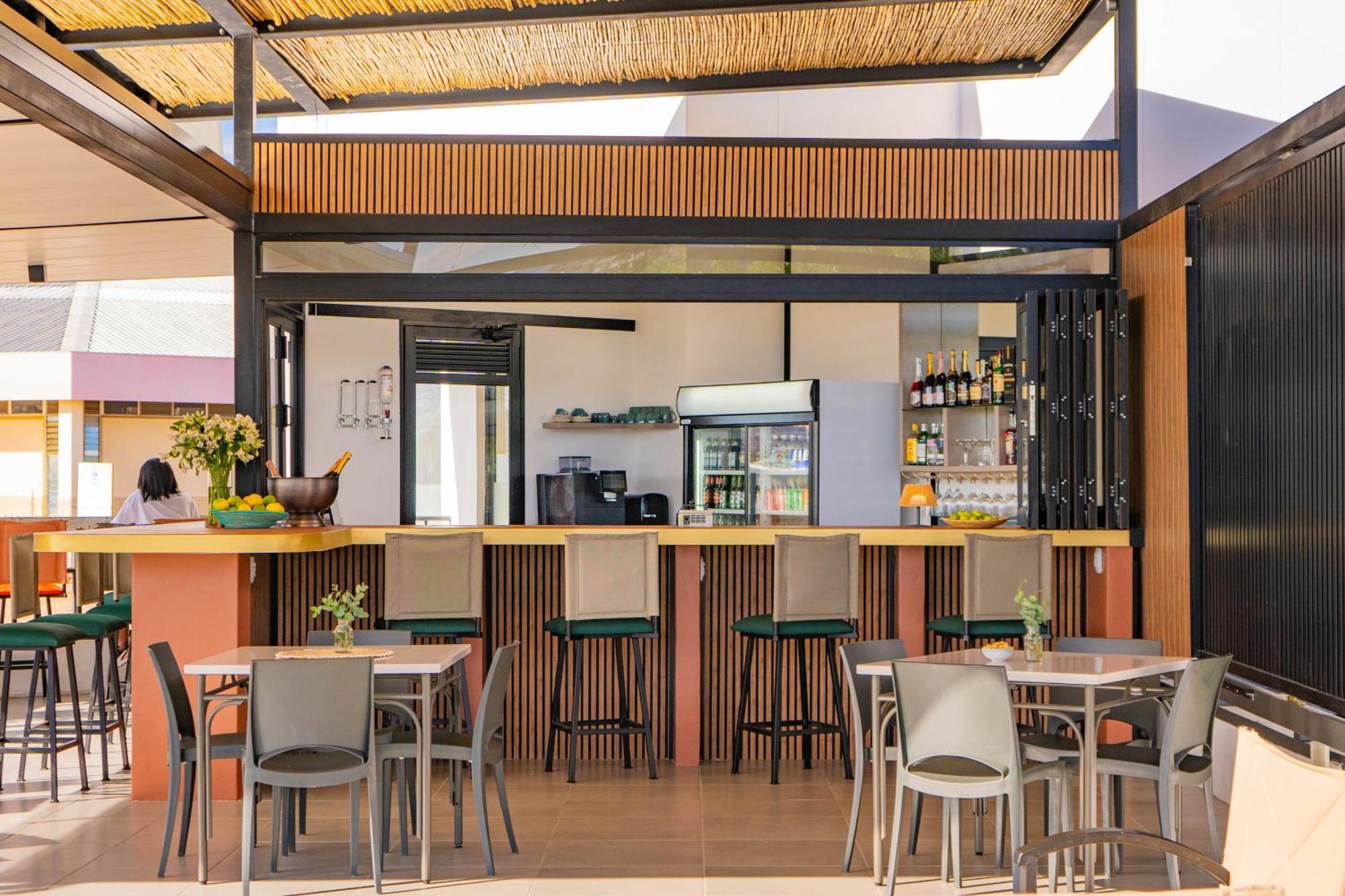 Tate Village Windhoek Exterior foto